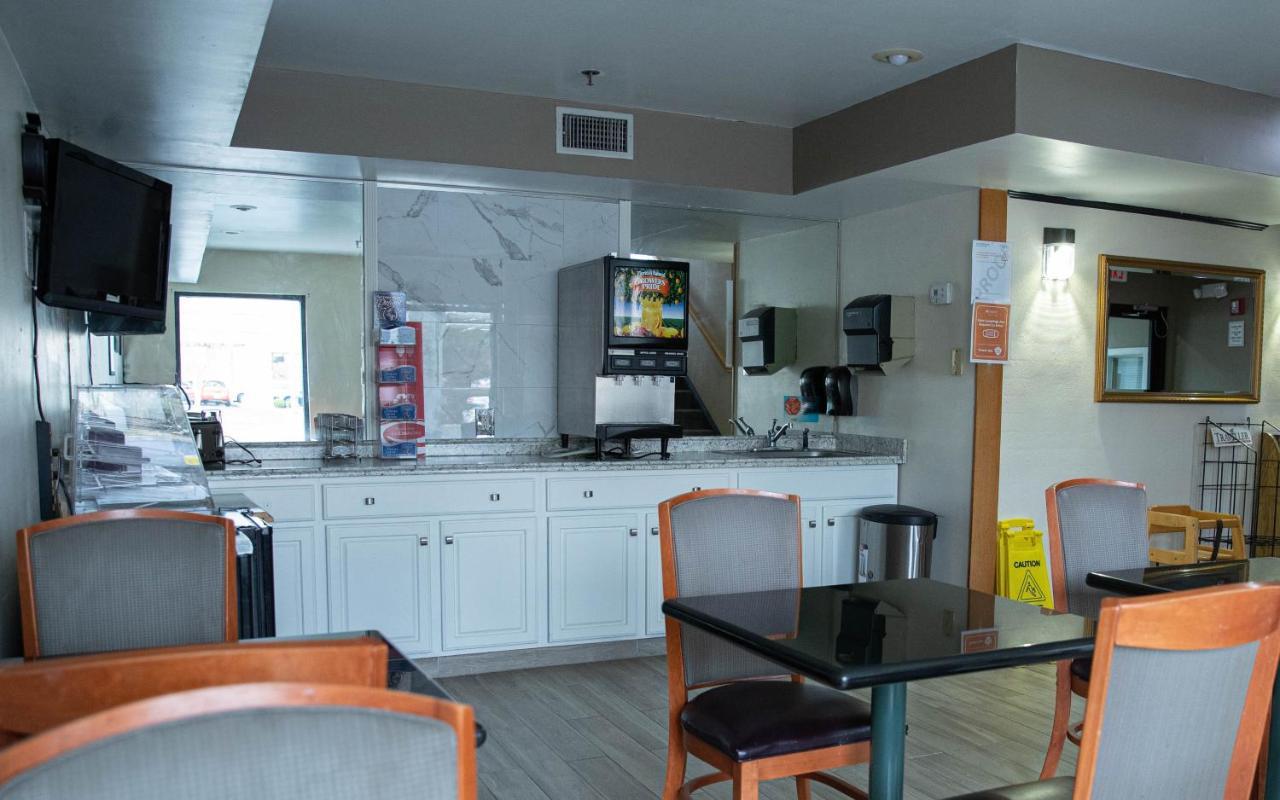 Econo Lodge Near Fort Gregg-Adams I-295 Hopewell Bagian luar foto