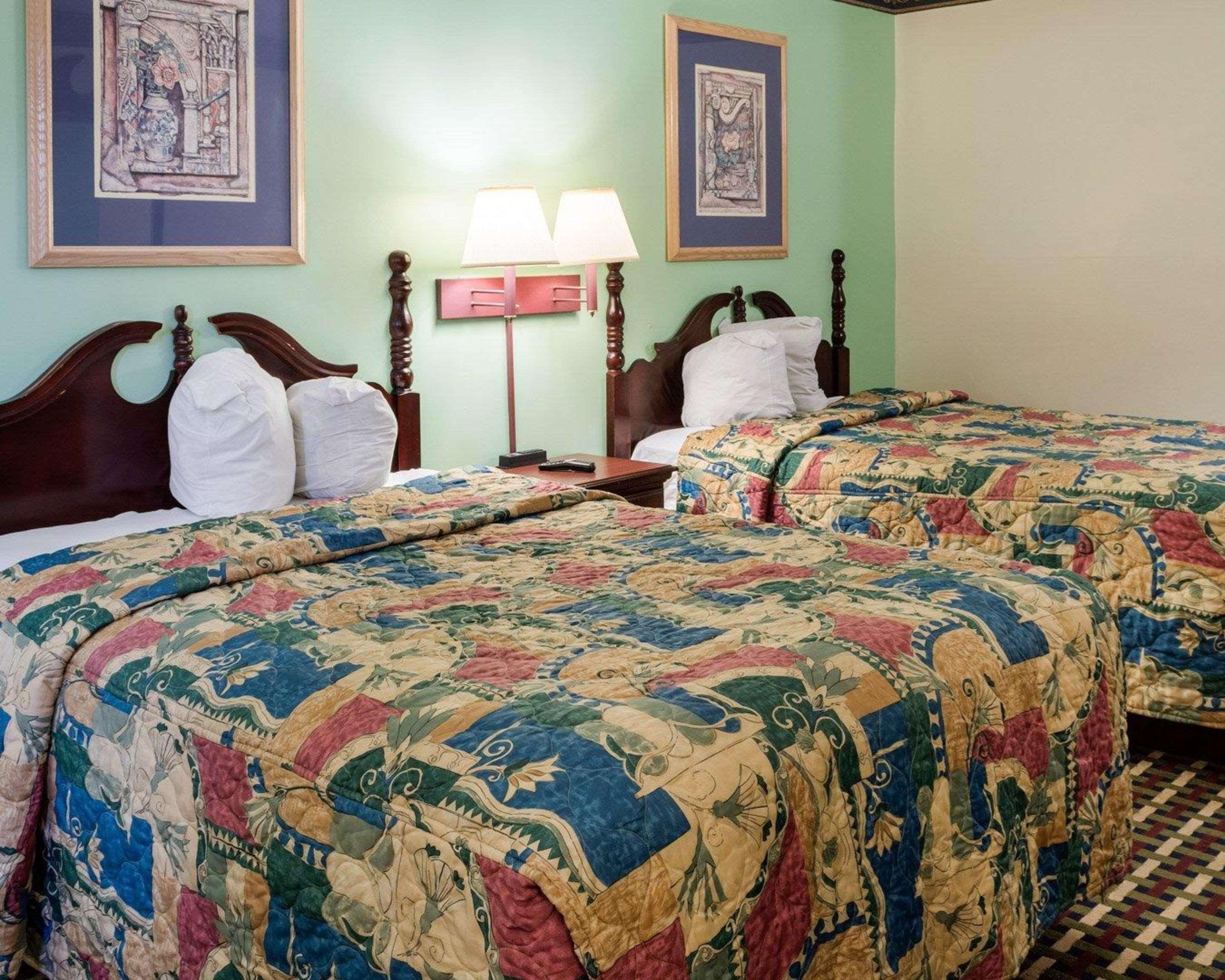 Econo Lodge Near Fort Gregg-Adams I-295 Hopewell Bagian luar foto