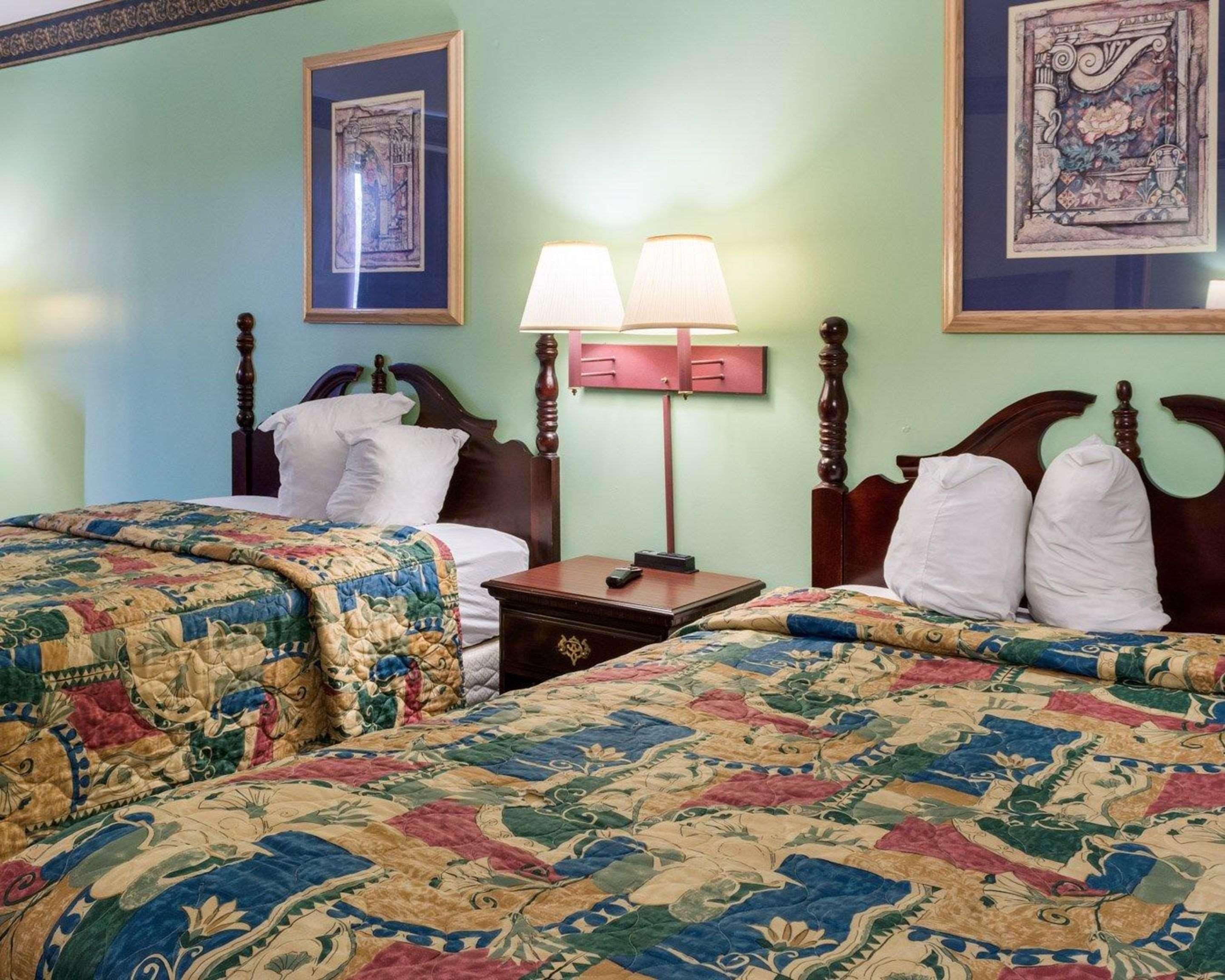 Econo Lodge Near Fort Gregg-Adams I-295 Hopewell Bagian luar foto